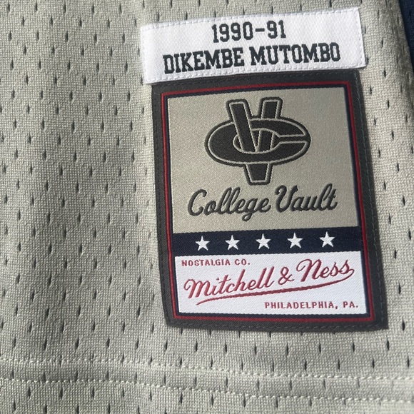 Georgetown University Dikembe Mutombo 90-91 Jersey - Picture 5 of 7